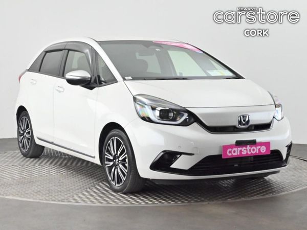 Honda Fit Hatchback, Petrol Hybrid, 2022, White