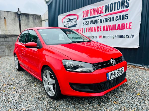 Volkswagen Polo Hatchback, Petrol, 2014, Red