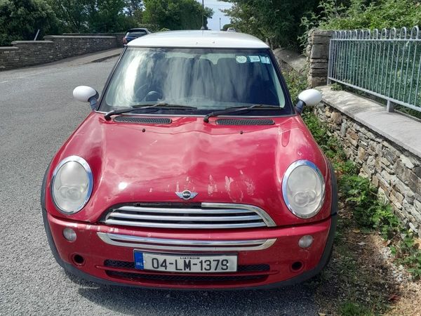 Mini Cooper Hatchback, Petrol, 2004, Red