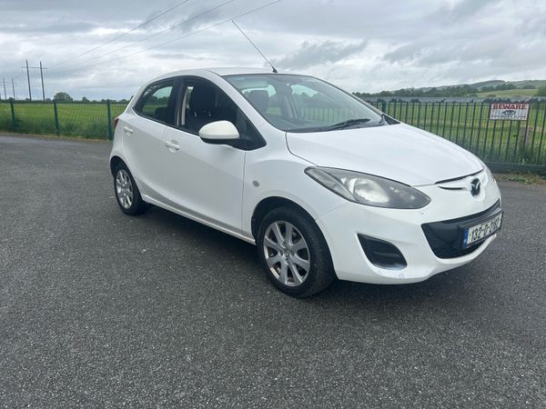 Mazda Mazda2 Hatchback, Petrol, 2013, White