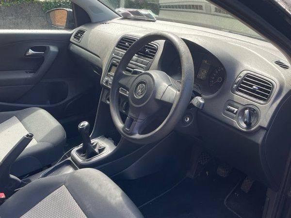 Volkswagen Polo Hatchback, Petrol, 2011, Black