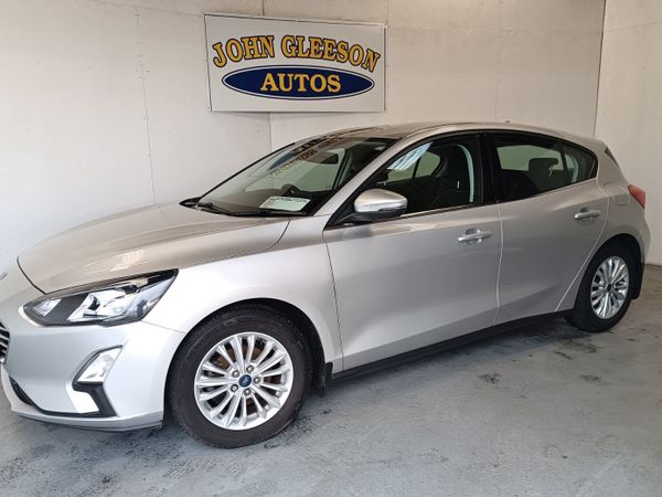 Ford Focus Hatchback, Petrol Hybrid, 2021, Grey