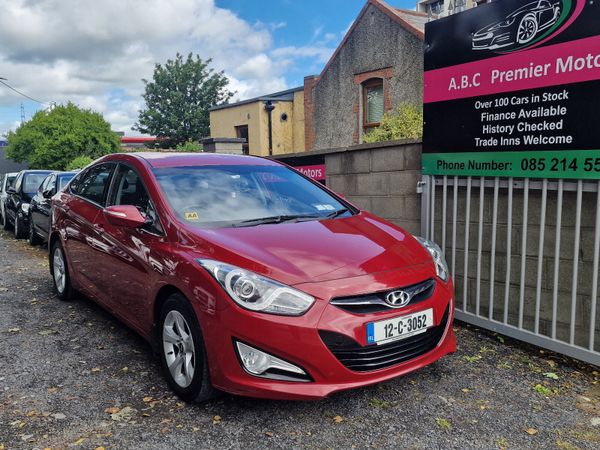 Hyundai i40 Saloon, Diesel, 2012, Red