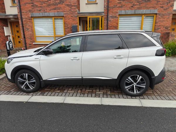 Peugeot 5008 MPV, Diesel, 2019, White