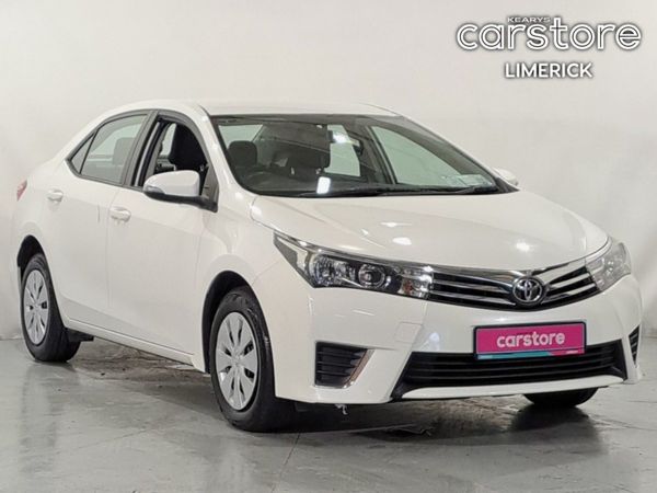 Toyota Corolla Saloon, Petrol, 2016, White