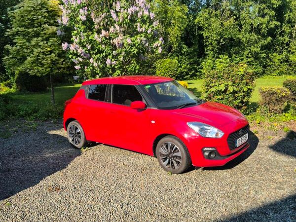 Suzuki Swift Hatchback, Petrol, 2020, Red
