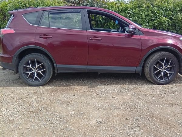 Toyota RAV4 SUV, Diesel, 2016, Red