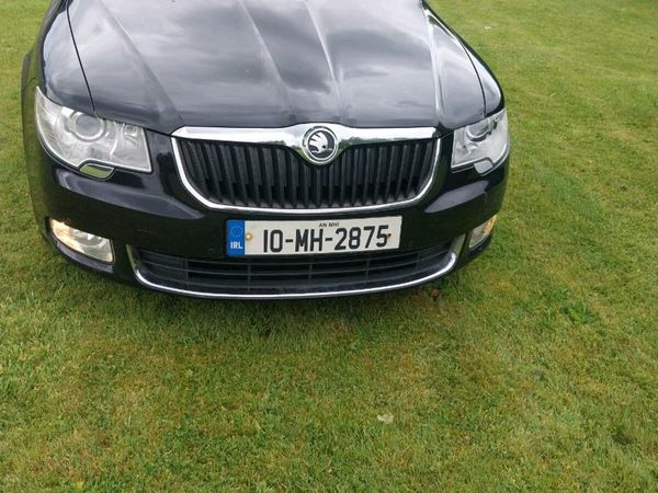 Skoda Octavia Hatchback, Diesel, 2010, Red