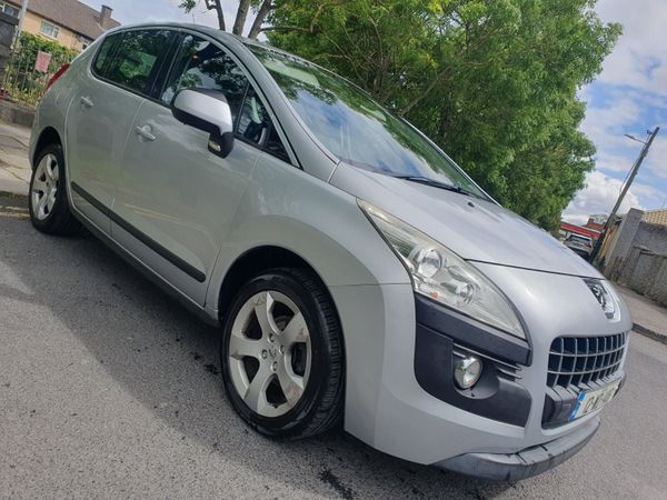 Peugeot 3008 MPV, Diesel, 2012, Silver