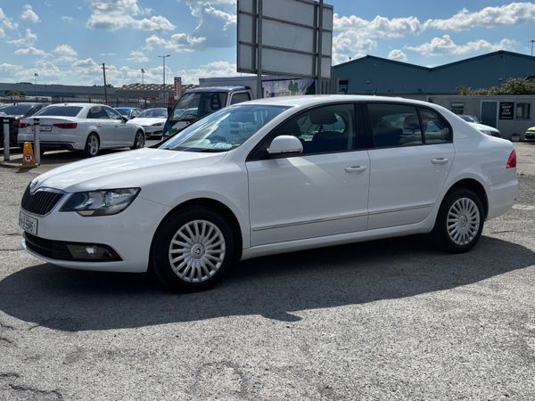 Skoda Superb Saloon, Diesel, 2014, White