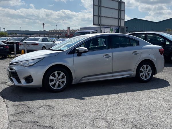 Toyota Avensis Saloon, Diesel, 2016, Silver