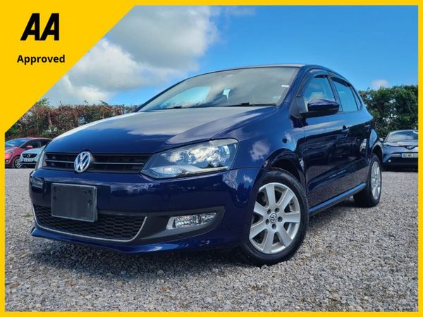 Volkswagen Polo Hatchback, Petrol, 2012, Blue