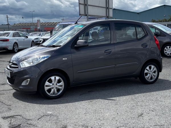 Hyundai i10 Hatchback, Petrol, 2013, Grey