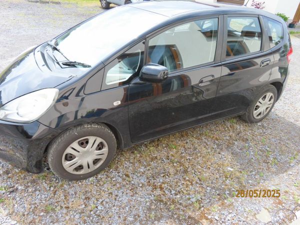 Honda Jazz Hatchback, Petrol, 2015, Black