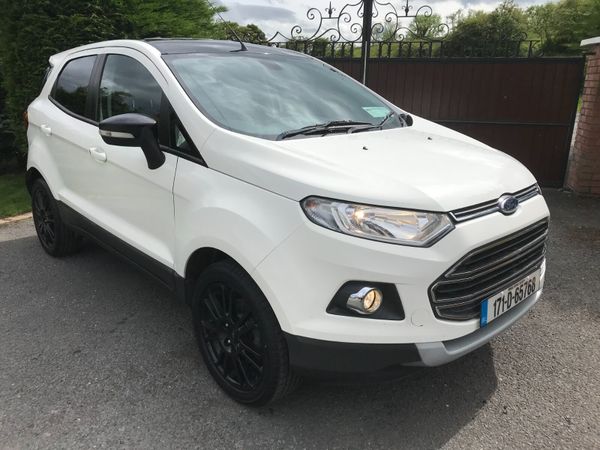 Ford EcoSport SUV, Petrol, 2017, White