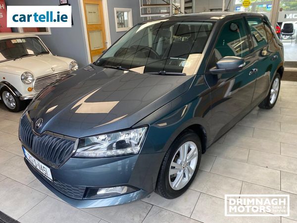 Skoda Fabia Hatchback, Petrol, 2021, Grey