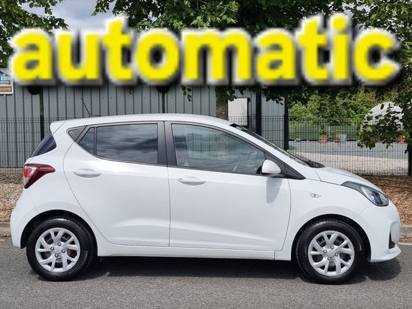 Hyundai i10 Hatchback, Petrol, 2019, White