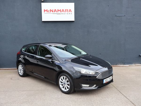 Ford Focus Hatchback, Petrol, 2015, Black