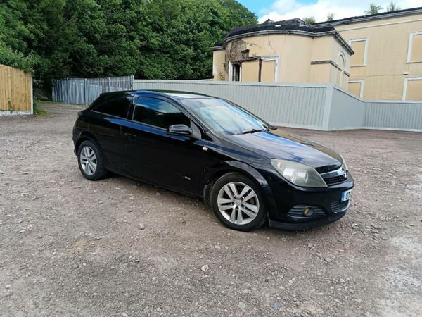 Opel Astra Hatchback, Petrol, 2007, Black
