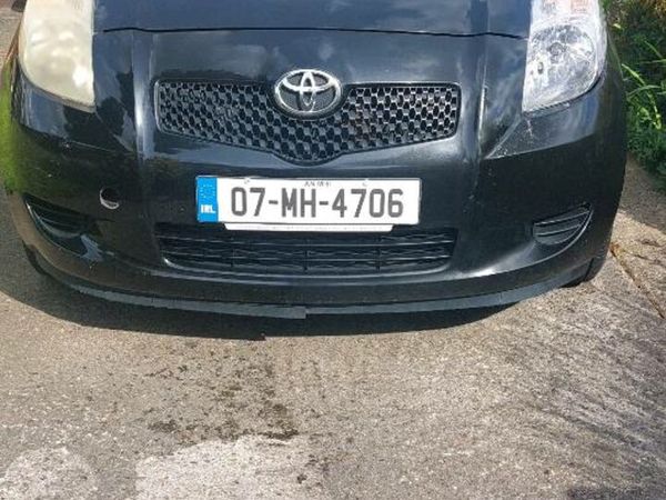 Toyota Yaris Hatchback, Petrol, 2007, Black