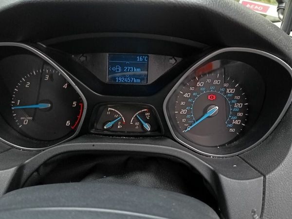 Ford Focus Hatchback, Diesel, 2012, Silver