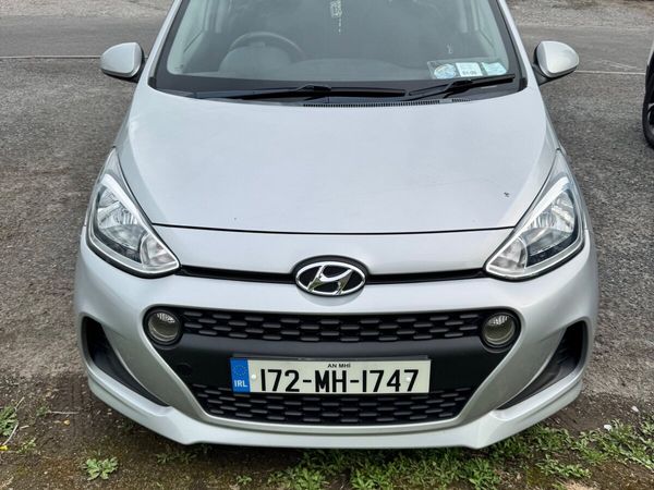 Hyundai i10 Hatchback, Petrol, 2017, Silver
