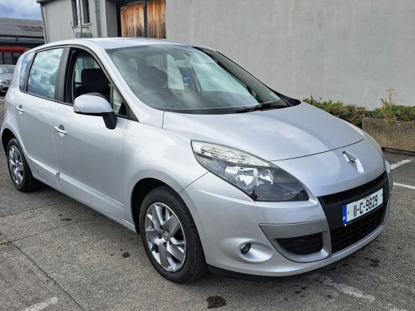 Renault Scenic MPV, Diesel, 2011, Silver