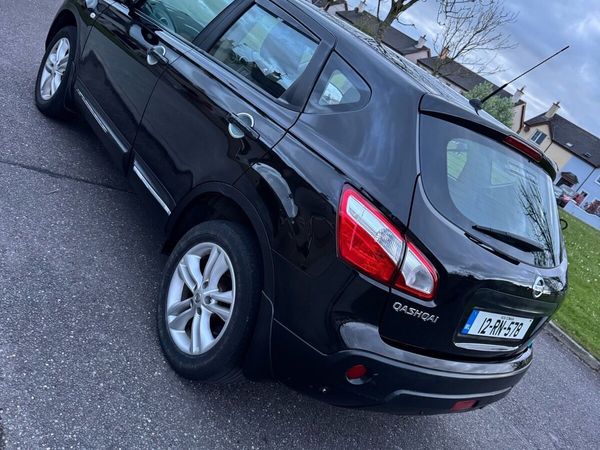 Nissan Qashqai Estate/Jeep, Diesel, 2012, Black
