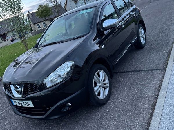Nissan Qashqai Estate/Jeep, Diesel, 2012, Black