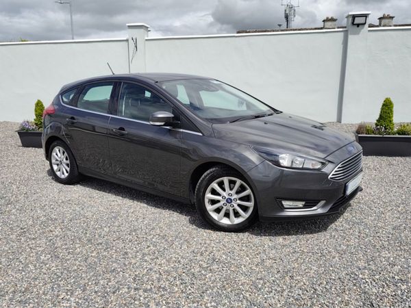 Ford Focus Hatchback, Diesel, 2017, Grey