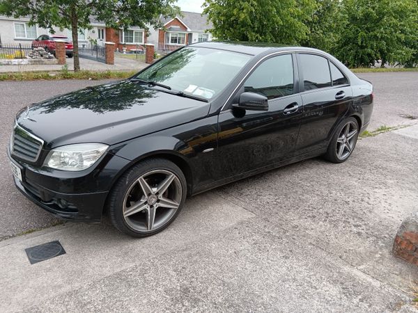 Mercedes-Benz C-Class Saloon, Diesel, 2011, Black
