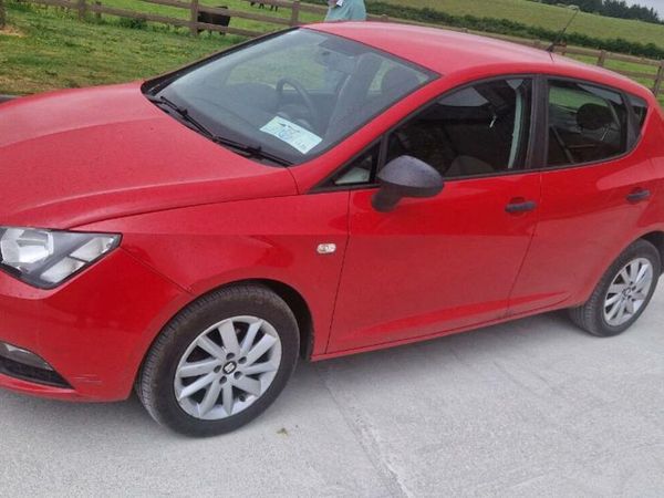 SEAT Ibiza MPV, Petrol, 2016, Red
