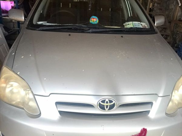 Toyota Corolla Hatchback, Petrol, 2005, Silver