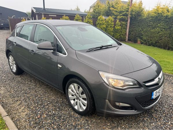 Vauxhall Astra Hatchback, Diesel, 2013, Grey
