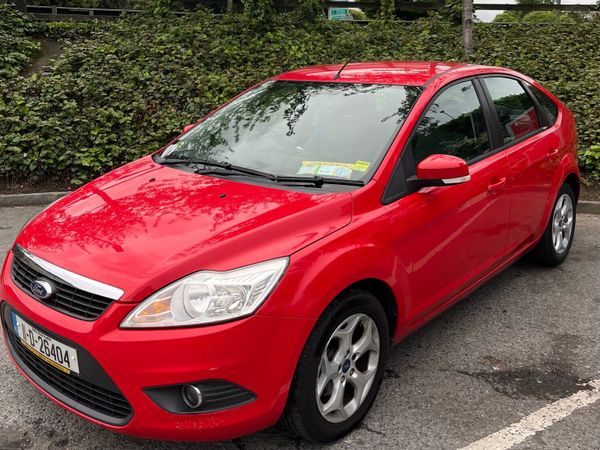 Ford Focus Hatchback, Diesel, 2011, Red