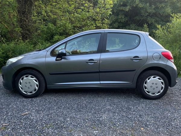 Peugeot 207 Hatchback, Petrol, 2010, Grey