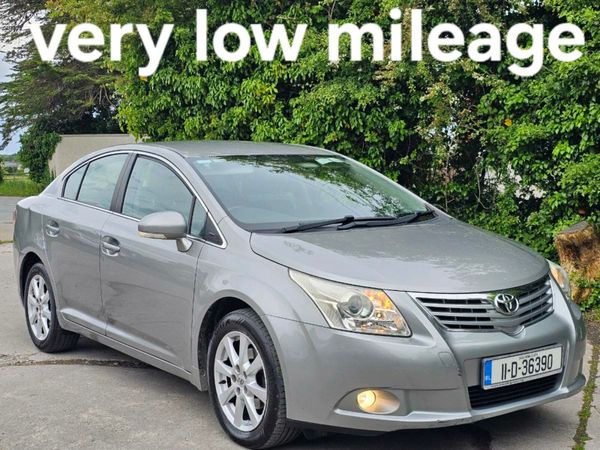 Toyota Avensis Saloon, Diesel, 2011, Grey