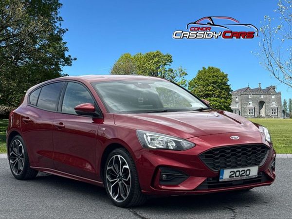 Ford Focus Hatchback, Petrol, 2020, Red