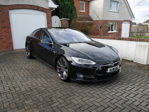 Tesla Model S Hatchback, Electric, 2016, Black