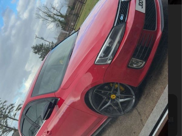 Volkswagen Jetta Saloon, Diesel, 2013, Red
