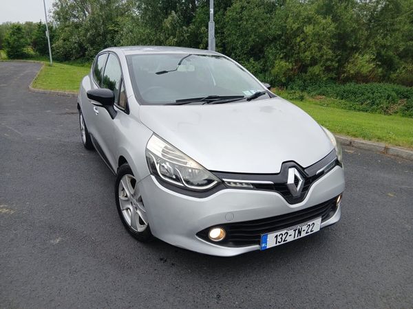 Renault Clio Hatchback, Diesel, 2013, Silver