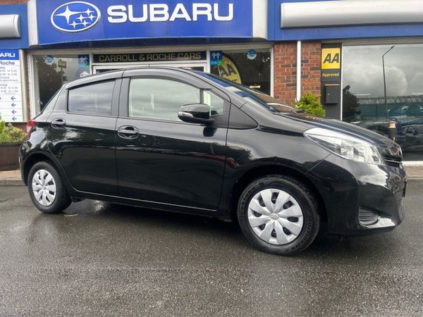 Toyota Yaris Hatchback, Petrol, 2014, Black
