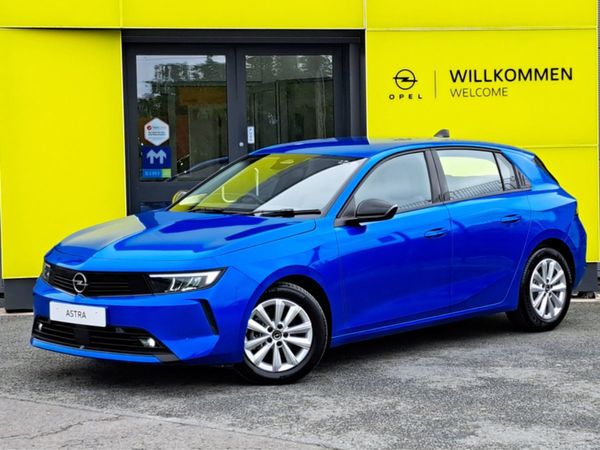 Opel Astra Hatchback, Petrol, 2025, Blue