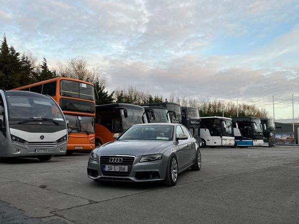Audi A4 Saloon, Petrol, 2010, Grey