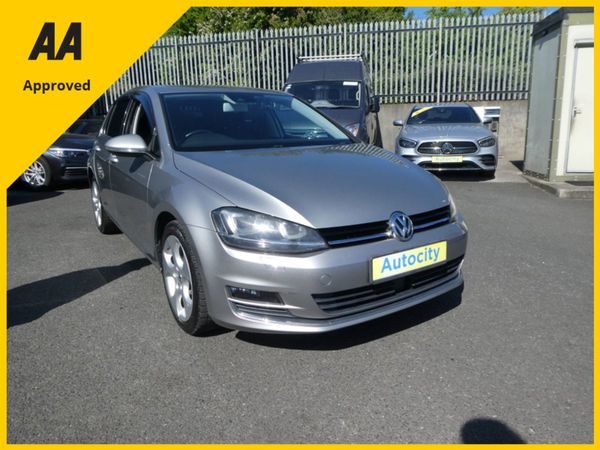Volkswagen Golf Hatchback, Petrol, 2015, Silver