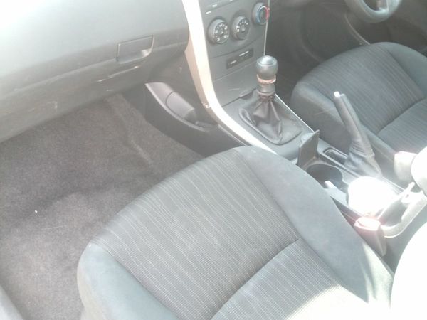 Toyota Corolla Saloon, Petrol, 2007, Silver