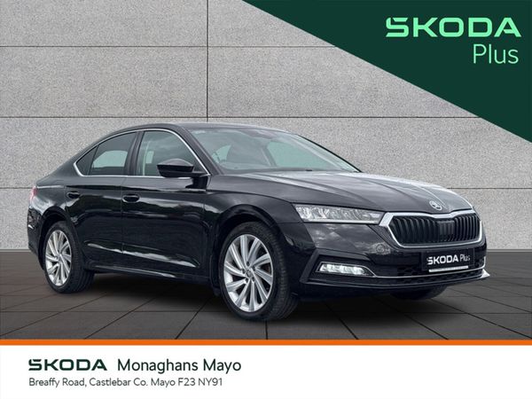 Skoda Octavia Saloon, Petrol, 2022, Black