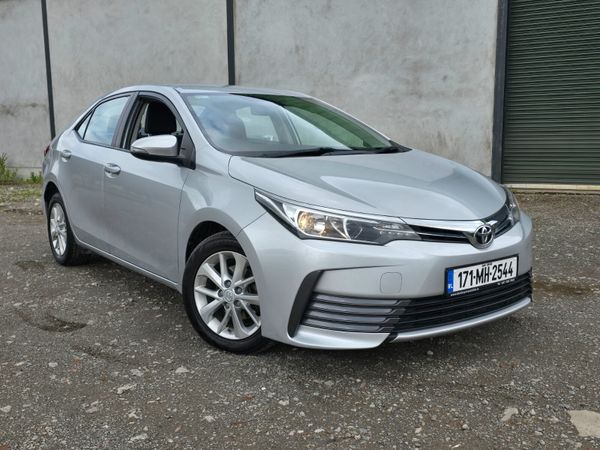 Toyota Corolla Saloon, Diesel, 2017, Grey