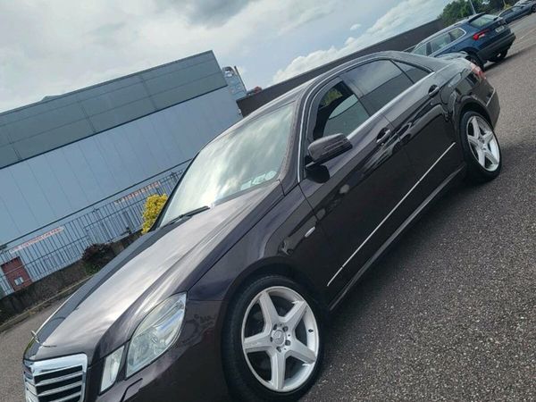 Mercedes-Benz E-Class Saloon, Diesel, 2010, Brown