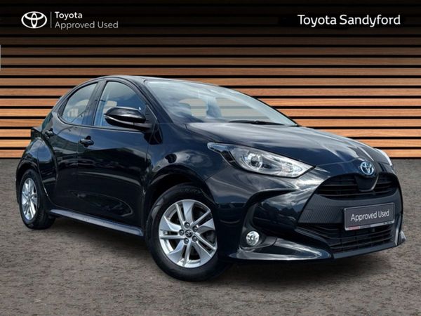 Toyota Yaris Hatchback, Hybrid, 2022, Black